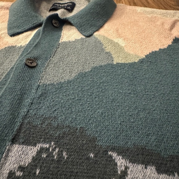 Abercrombie & Fitch Scenic Knit Short Sleeve Button Medium - Picture 4 of 4